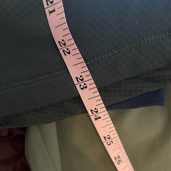 Under Armour 1/4 zip • womens small - Picture 3 of 7